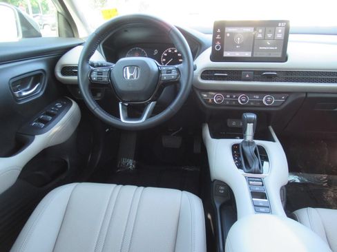 Used 2026 Honda HR-V EX-L image 13