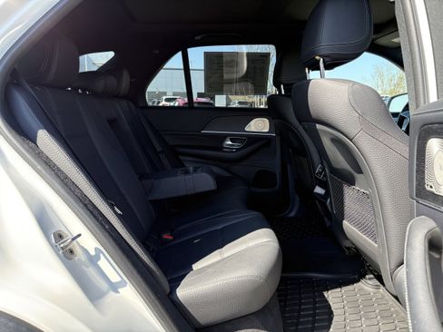 Used 2024 Mercedes-Benz GLE 350 4MATIC image 32