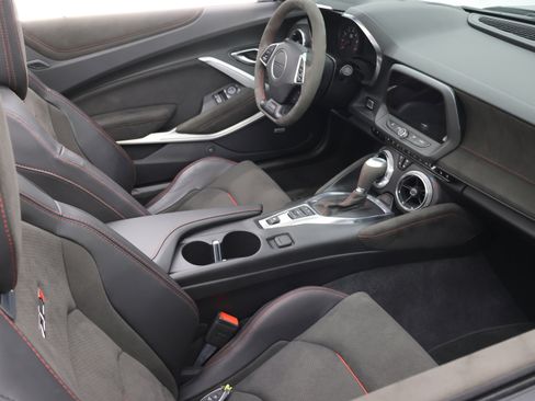 Used 2018 Chevrolet Camaro ZL1 RWD image 63