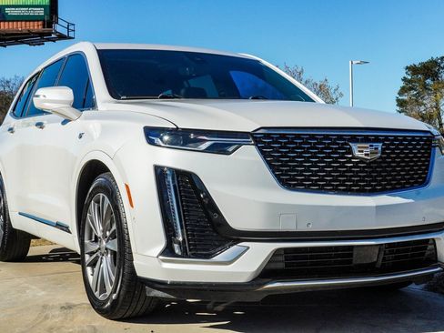 Used 2020 Cadillac XT6 Premium Luxury image 4