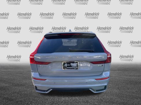 Certified 2025 Volvo XC60 B5 Plus image 9