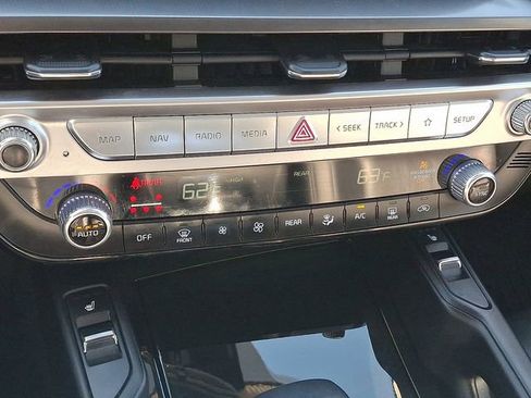 Used 2024 Kia Telluride S w/ S Sunroof Package image 17