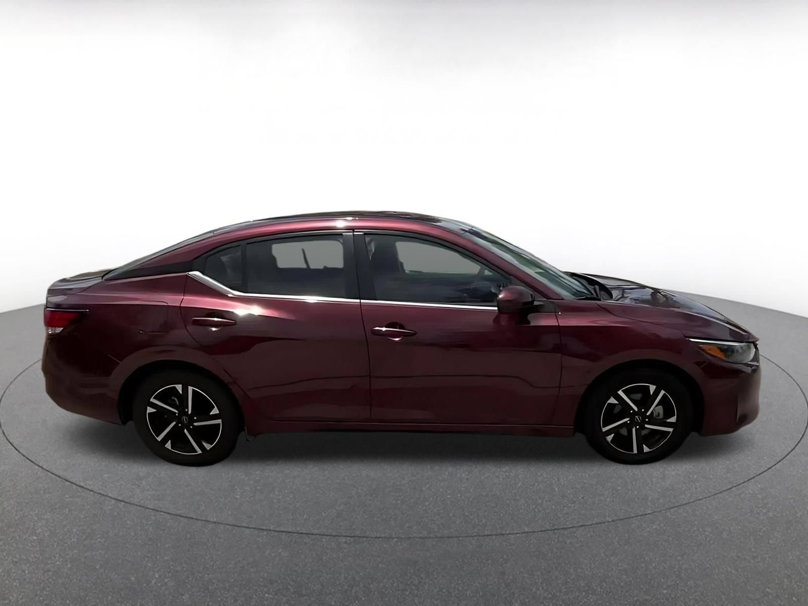 Used 2025 Nissan Sentra SV FWD image 15