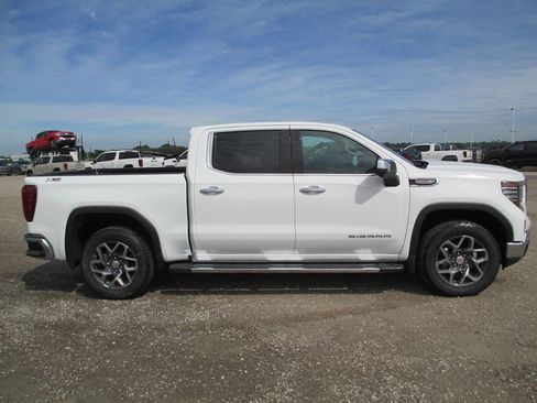 New 2026 GMC Sierra 1500 SLT w/ SLT Premium Plus Package AWD/4WD image 3