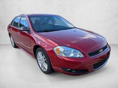 Used 2013 Chevrolet Impala LTZ FWD image 3