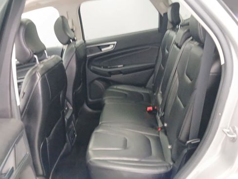Used 2019 Ford Edge Titanium w/ Cold Weather Package image 19