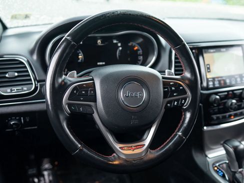 Used 2019 Jeep Grand Cherokee Trailhawk AWD/4WD image 39