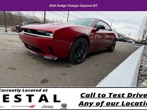 Used 2024 Dodge Charger Daytona R/T w/ Plus Group AWD/4WD image 23