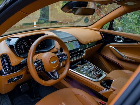 Used 2025 Aston Martin DBX 707 AWD/4WD image 11
