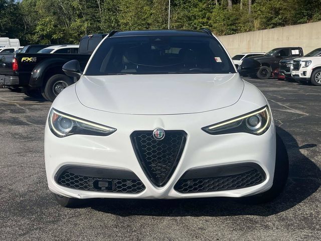 Used 2021 Alfa Romeo Stelvio Ti Sport AWD/4WD image 9