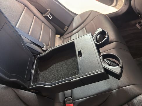 Used 2017 Mercedes-Benz C 300 4MATIC Sedan image 27