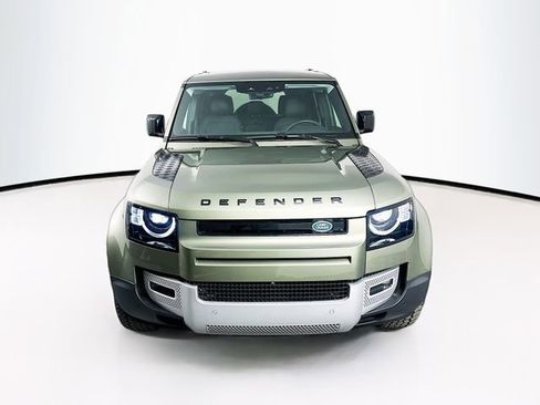 Used 2025 Land Rover Defender 110 S image 2