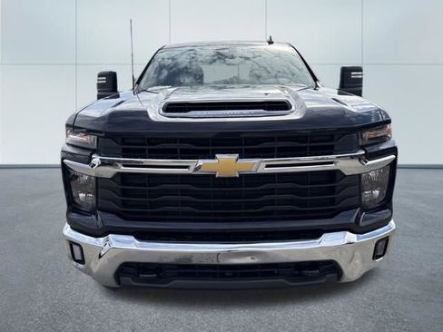 Used 2024 Chevrolet Silverado 2500 LT image 6