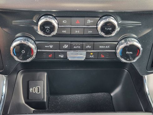 New 2026 Ford F150 XLT w/ Equipment Group 302A MID AWD/4WD image 18