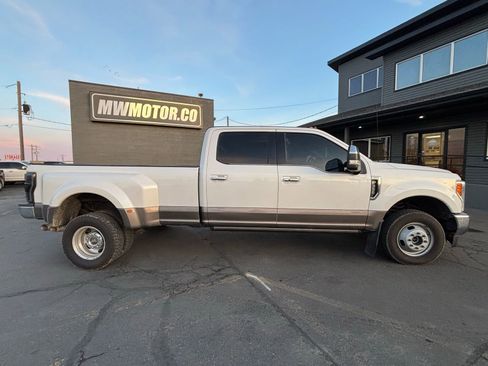 Used 2019 Ford F350 King Ranch w/ King Ranch Ultimate Package image 4