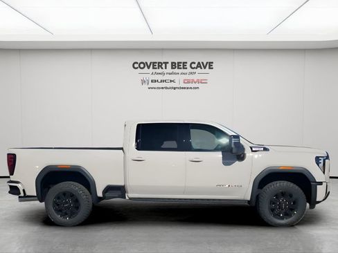 Used 2026 GMC Sierra 2500 AT4 w/ AT4 Premium Plus Package image 11