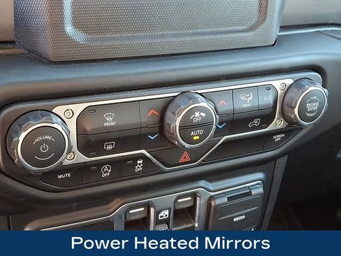 Used 2022 Jeep Wrangler Unlimited Sport image 19