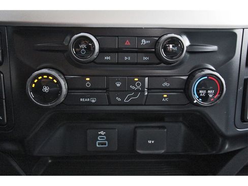 New 2025 Ford F550 4x4 Supercab Super Duty image 21