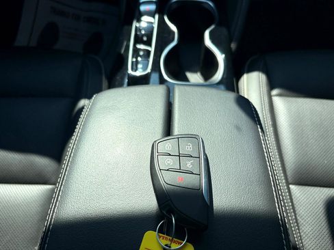 Used 2021 Buick Envision Essence w/ Technology Package I image 29