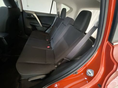 Used 2015 Toyota RAV4 XLE AWD/4WD image 23