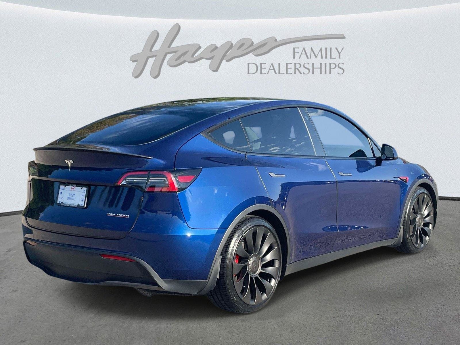 Used 2022 Tesla Model Y Performance AWD/4WD image 3