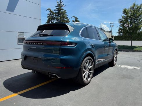Certified 2026 Porsche Cayenne AWD/4WD image 13