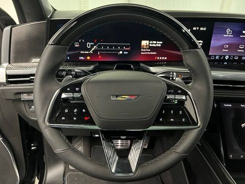 New 2026 Cadillac Escalade ESV V w/ LPO, ONYX Package AWD/4WD image 15
