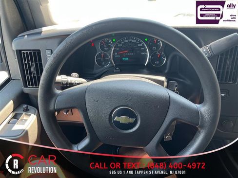 Used 2020 Chevrolet Express 2500 RWD image 19
