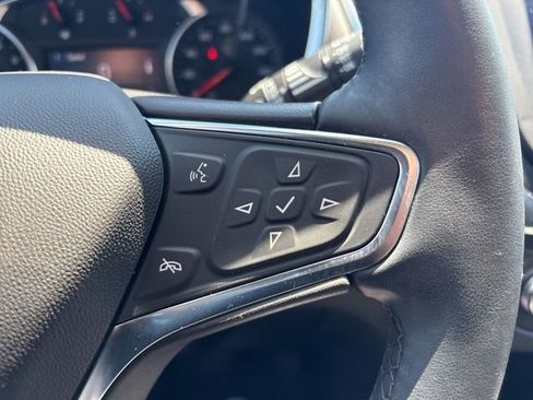 Used 2024 Chevrolet Equinox LT w/ LPO, Floor Liner Package FWD image 30