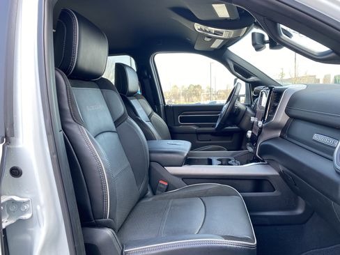 Used 2024 RAM 2500 Laramie w/ Night Edition image 34