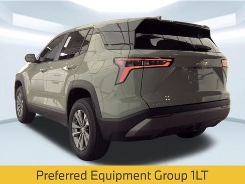 Used 2025 Chevrolet Equinox LT FWD image 4