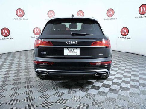 Used 2023 Audi Q5 2.0T Premium w/ Convenience Package image 7