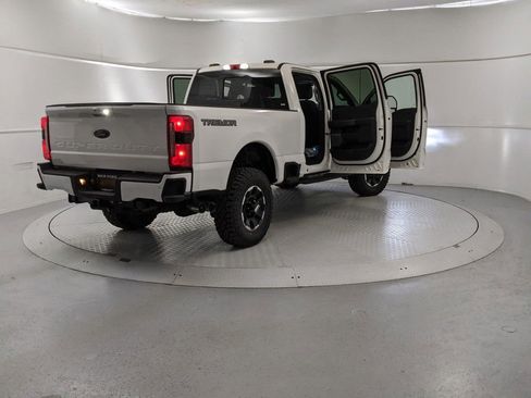 New 2025 Ford F250 Lariat w/ Lariat Ultimate Package image 9