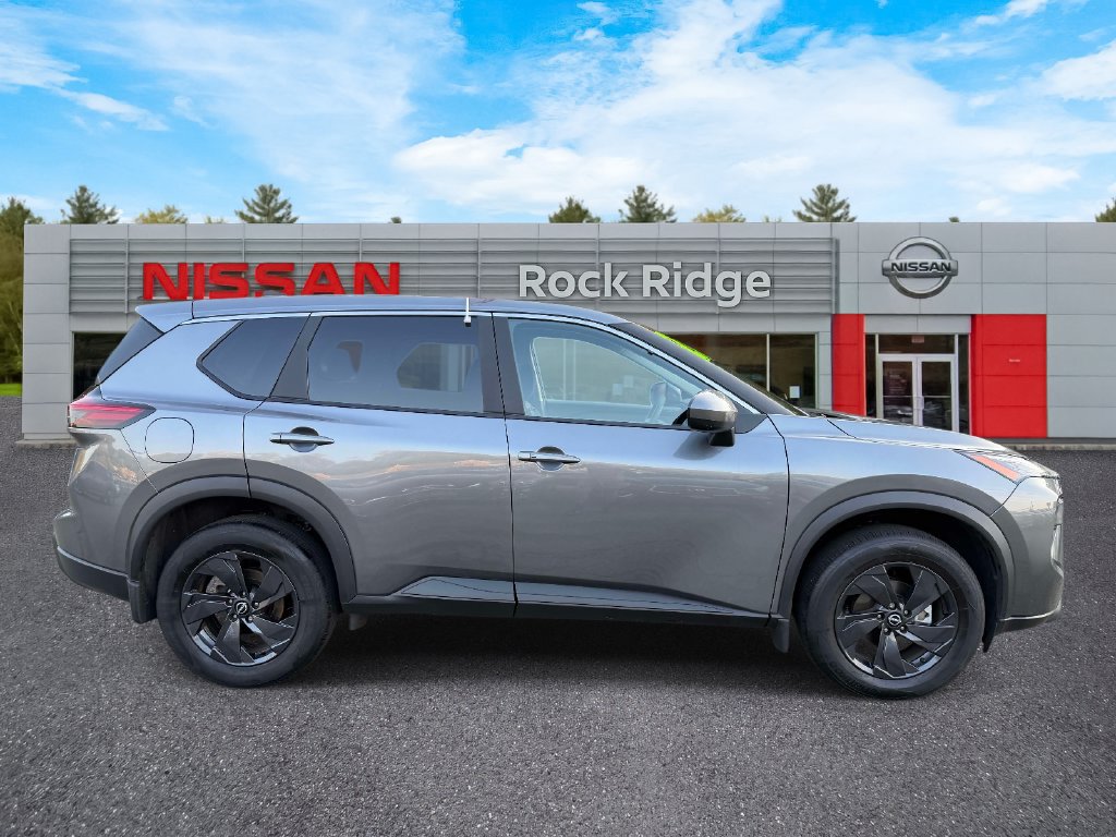 Used 2026 Nissan Rogue SV w/ Cold Weather Package AWD/4WD image 5