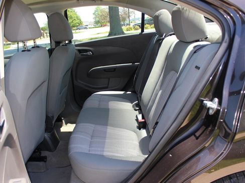 Used 2016 Chevrolet Sonic LT FWD image 29