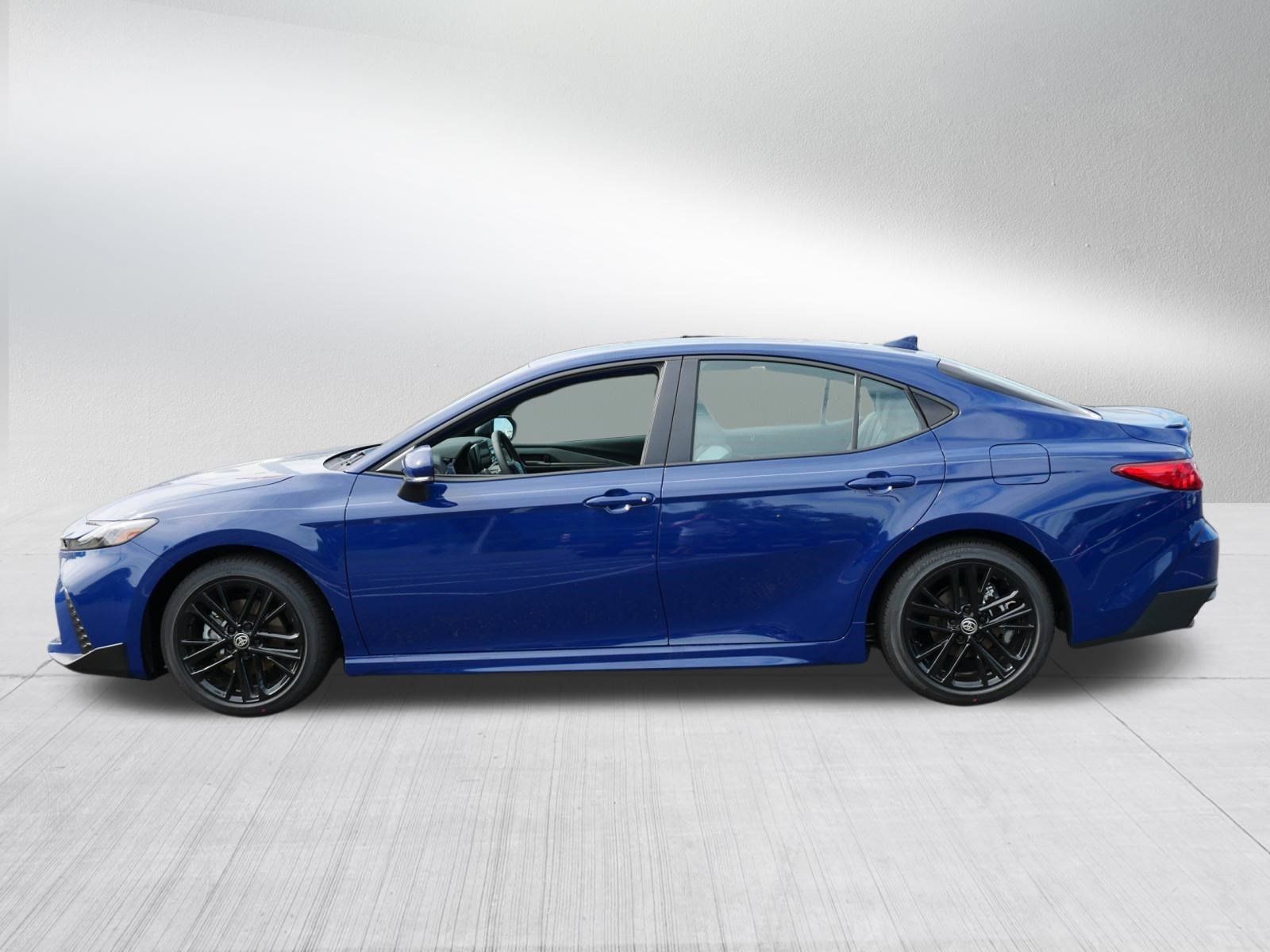 Certified 2026 Toyota Camry SE w/ Convenience Package FWD image 4