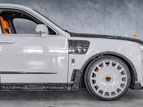 Used 2026 Rolls-Royce Cullinan AWD/4WD image 15