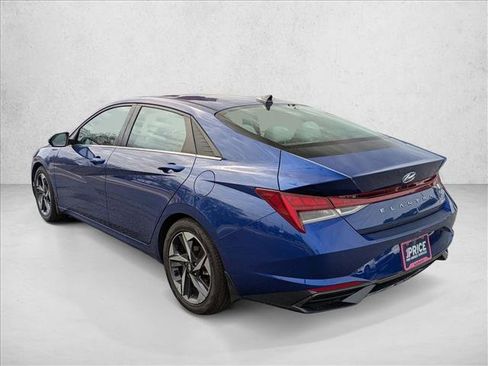 Certified 2023 Hyundai Elantra Limited image 7