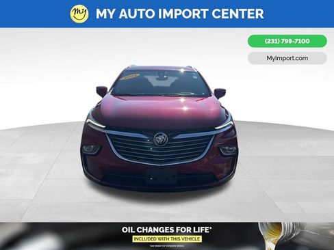 Used 2024 Buick Enclave Premium image 2