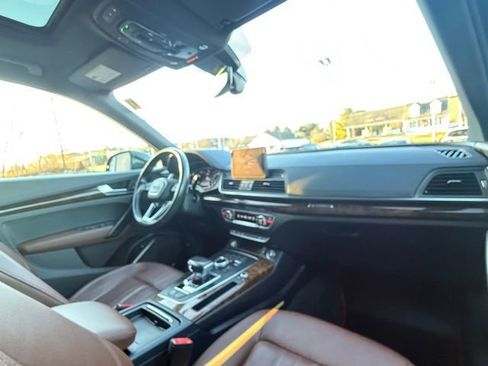 Used 2019 Audi Q5 2.0T Premium w/ Convenience Package image 27