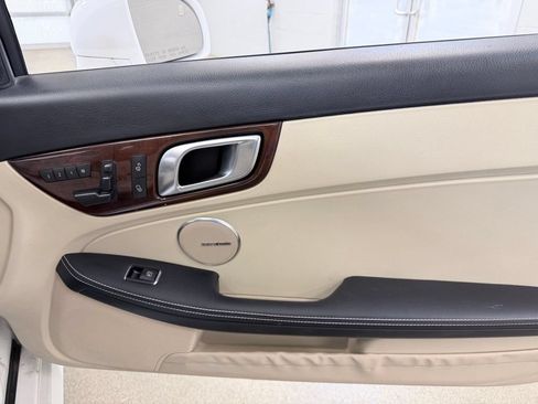 Used 2014 Mercedes-Benz SLK 250 image 21