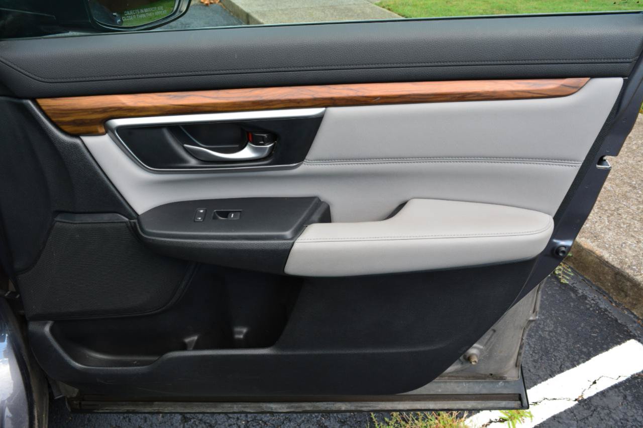 Used 2017 Honda CR-V EX-L image 16