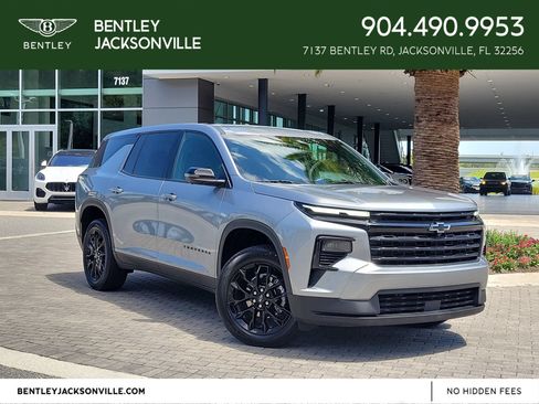 Used 2024 Chevrolet Traverse LS w/ Midnight/Sport Edition FWD image 1