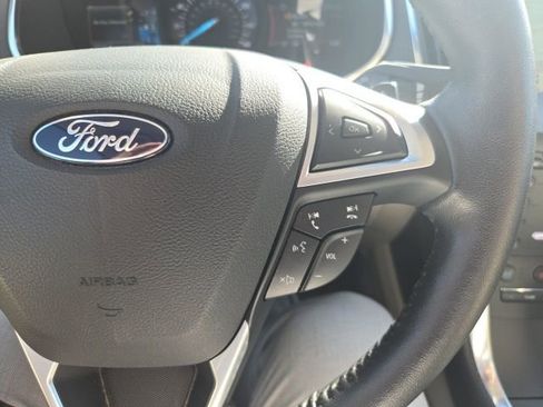 Used 2018 Ford Edge Titanium w/ Equipment Group 302A FWD image 31