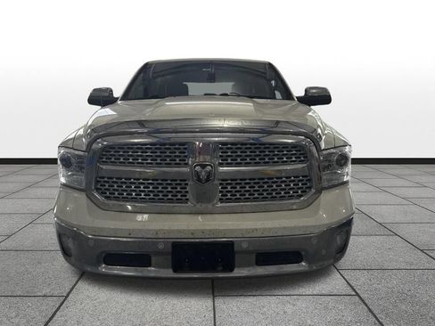 Used 2017 RAM 1500 Laramie w/ Convenience Group AWD/4WD image 32