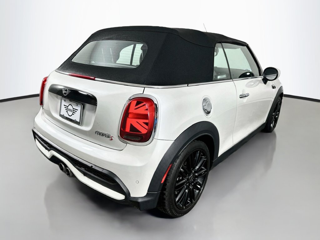 Used 2024 MINI Cooper S FWD image 5