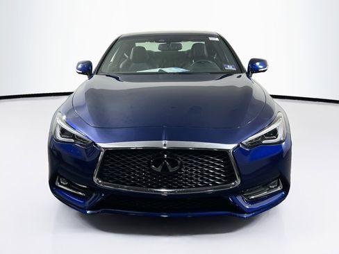 Used 2019 INFINITI Q60 3.0t Luxe w/ Essential Package image 2