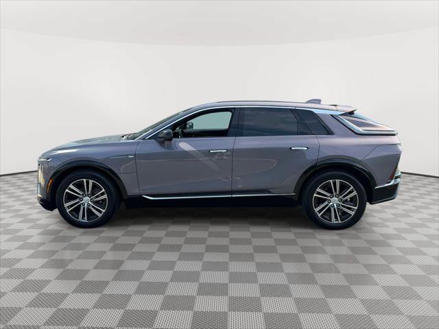Used 2025 Cadillac Lyriq Luxury AWD/4WD image 4