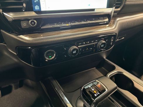 Used 2024 Chevrolet Silverado 1500 RST image 81