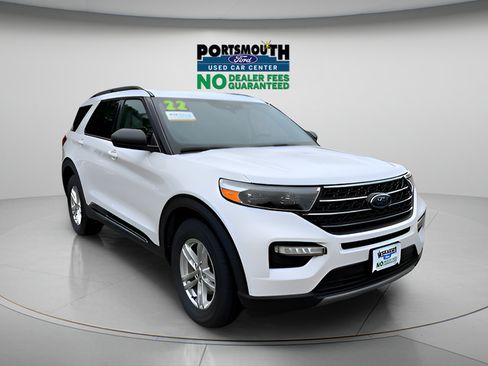 Used 2022 Ford Explorer XLT w/ Equipment Group 202A AWD/4WD image 24